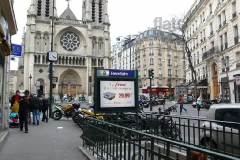 Apartment Love Nest In Paris